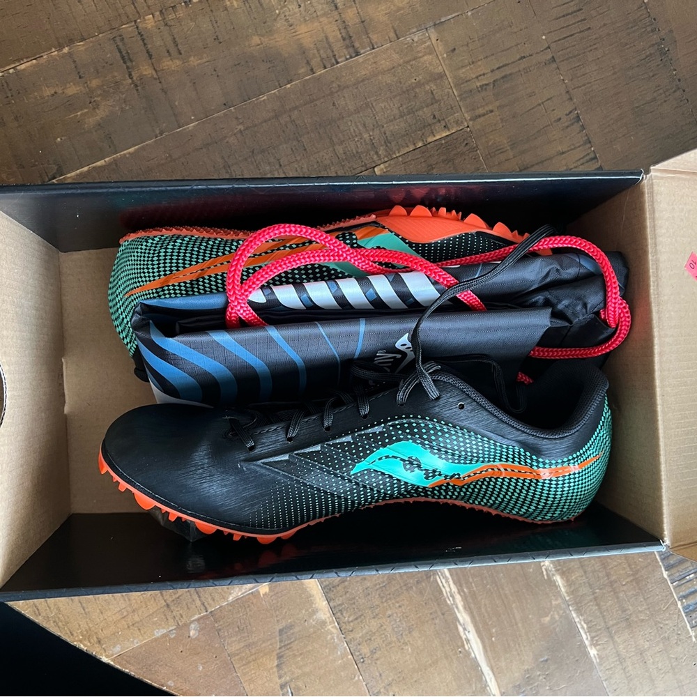 Women’s Saucony Spitfire Size 8.5